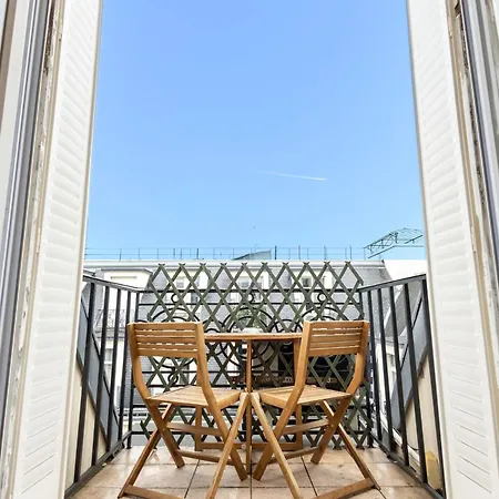 Apartment Au Coeur De L'avenue Des Champs-elysees Arc De Triomphe *